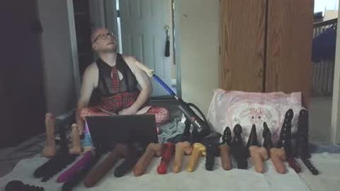 Snapshot of jghosty69 chatting on 10-21-25, 05:35 Nasty Cumslut online show from 10-21-25, 05:35