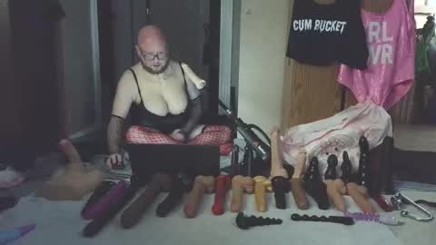 Snapshot of jghosty69 chatting on 11-18-25, 06:01 Nasty Cumslut online show from 11-18-25, 06:01