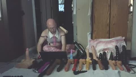 Snapshot of jghosty69 chatting on 11-30-25, 05:06 Nasty Cumslut online show from 11-30-25, 05:06