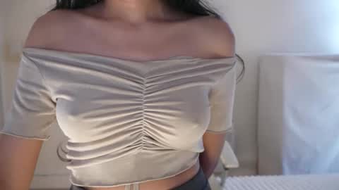 Jhaanvi online show from 09-17-25, 05:25