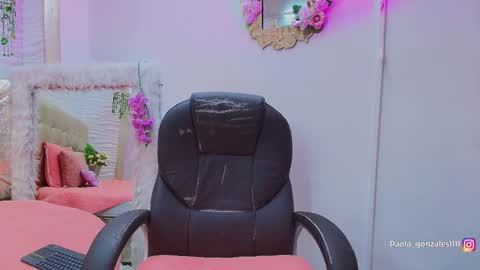 Snapshot of jhade_fox chatting on 02-27-26, 03:06 Jhade online show from 02-27-26, 03:06