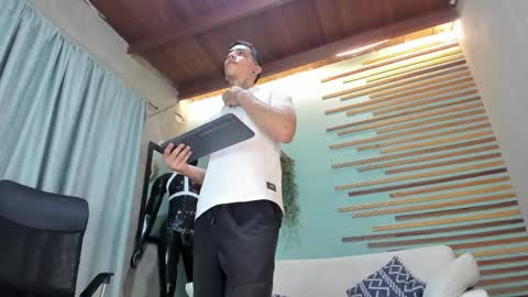 Jharol  online show from 11-19-25, 01:27