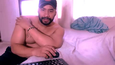 En moreno online show from 11-27-25, 12:18