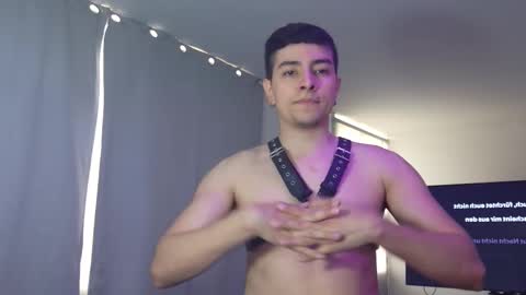 Jhoan Saenz online show from 10-13-25, 06:19