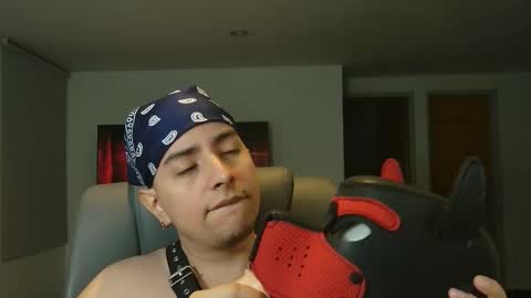 Jhoan Saenz online show from 10-16-25, 02:01