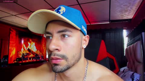 Jhojan Strong  online show from 01-28-25, 05:56