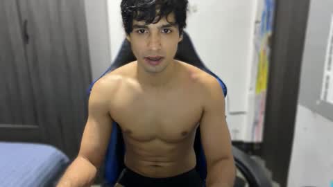 Snapshot of jhon_2000s chatting on 12-18-25, 09:59 jhon online show from 12-18-25, 09:59