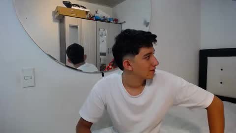 Jhon and nicolle online show from 12-04-25, 05:50