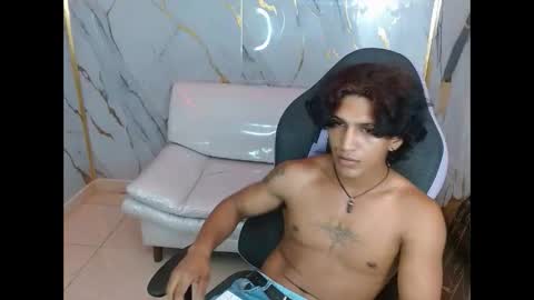 Snapshot of jhon_cooper18 chatting on 02-01-26, 01:59 jhost online show from 02-01-26, 01:59