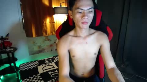 Snapshot of jhon_cummer chatting on 05-13-26, 03:04 jhon_cummer online show from 05-13-26, 03:04