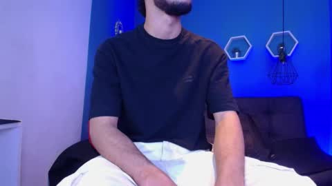 jhon_malo online show from 12-22-25, 02:19