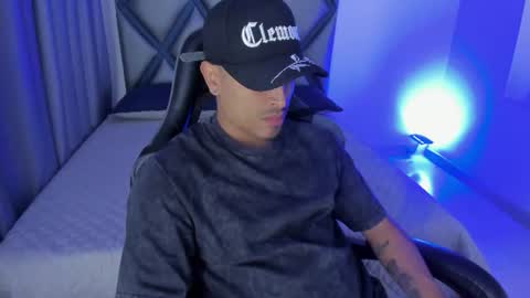 Snapshot of jhon_martinez_ chatting on 07-03-26, 12:00 Jhon online show from 07-03-26, 12:00