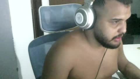 Snapshot of jhoniz chatting on 05-12-26, 02:30 JhoniZi online show from 05-12-26, 02:30