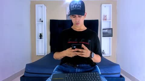 Snapshot of jhonn_rhyss chatting on 12-03-24, 03:41 Jhon online show from 12-03-24, 03:41