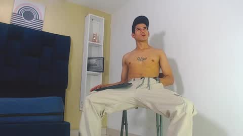 Snapshot of jhonn_rhyss chatting on 01-12-25, 07:53 Jhon online show from 01-12-25, 07:53