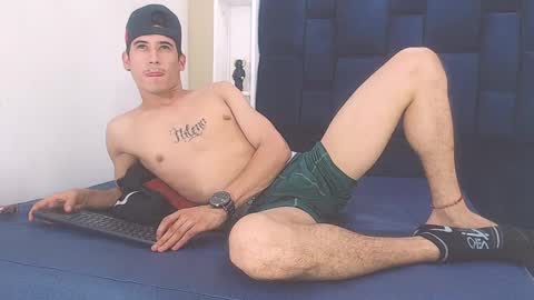 Snapshot of jhonn_rhyss chatting on 01-12-25, 10:54 Jhon online show from 01-12-25, 10:54