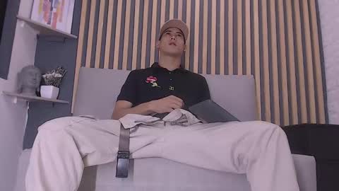 Snapshot of jhonn_rhyss chatting on 01-22-25, 02:26 Jhon online show from 01-22-25, 02:26