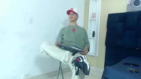 Snapshot of jhonn_rhyss chatting on 02-23-25, 07:49 Jhon online show from 02-23-25, 07:49