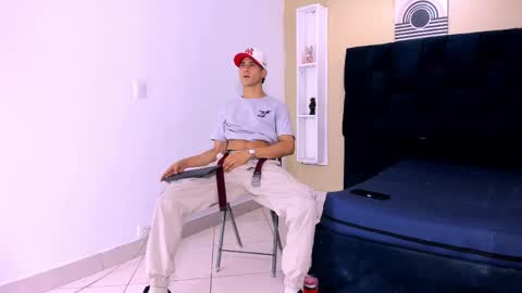 Snapshot of jhonn_rhyss chatting on 03-03-25, 01:42 Jhon online show from 03-03-25, 01:42