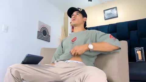 Snapshot of jhonn_rhyss chatting on 09-14-25, 07:35 Jhon online show from 09-14-25, 07:35