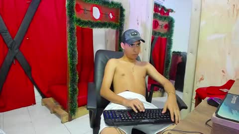 Snapshot of jhonny_latinboy chatting on 01-16-25, 05:00 Jhonny online show from 01-16-25, 05:00