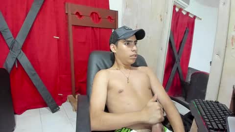 Snapshot of jhonny_latinboy chatting on 01-30-25, 09:36 Jhonny online show from 01-30-25, 09:36