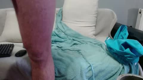 jhonnyboyx online show from 01-04-25, 09:21