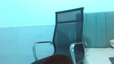 Snapshot of jhony_sex3 chatting on 02-25-26, 01:15 jhony_sex3 online show from 02-25-26, 01:15