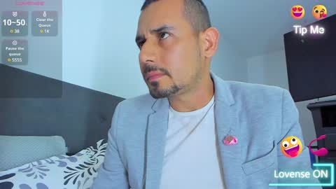 Jhony Alzate online show from 01-27-25, 01:16