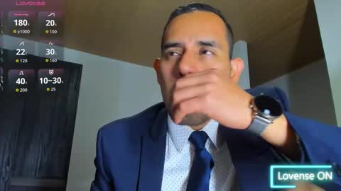 Jhony Alzate online show from 10-28-25, 02:59