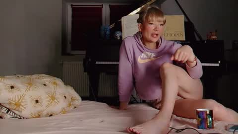 Anya online show from 03-04-26, 06:03