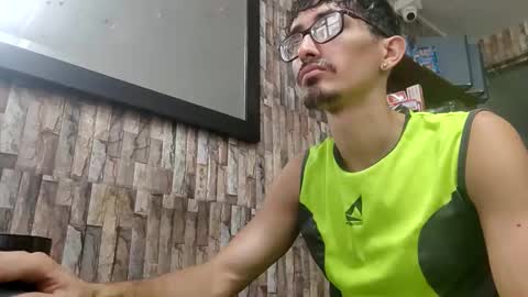 Snapshot of jhosuamoore chatting on 05-28-26, 11:51 Jhosuamoore online show from 05-28-26, 11:51