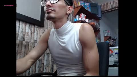 Snapshot of jhosuamoore2 chatting on 05-16-26, 02:16 jhosuamoore2 online show from 05-16-26, 02:16