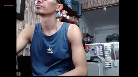 Snapshot of jhosuamoore2 chatting on 05-18-26, 01:06 jhosuamoore2 online show from 05-18-26, 01:06