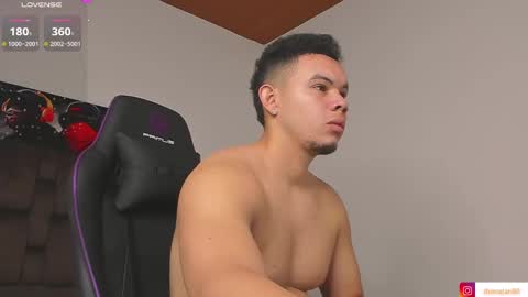 Jhonatan80  online show from 03-07-25, 11:07