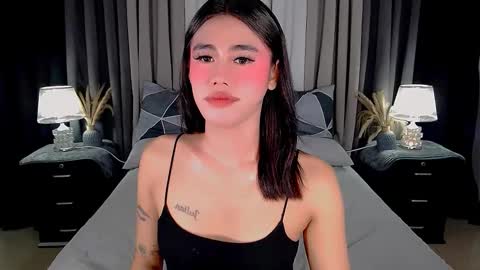 jhuliana_and_charles_room online show from 09-25-25, 03:43