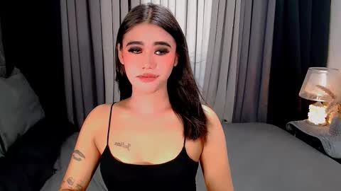 jhuliana_and_charles_room online show from 11-28-25, 05:54