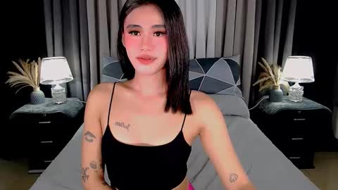 julie online show from 09-10-25, 02:44