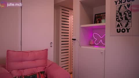 jhulysex online show from 10-17-25, 11:40