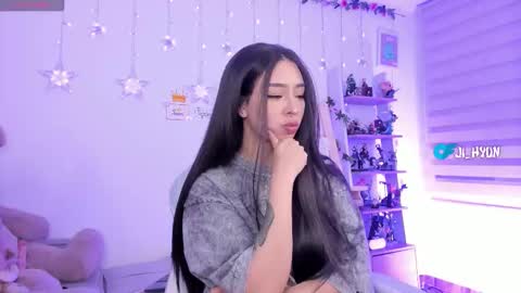 Ji  online show from 02-22-26, 04:24