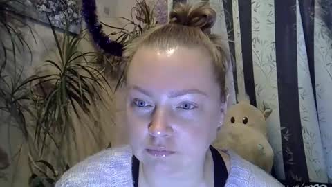 Snapshot of jia_mango chatting on 01-15-26, 11:37 jia_mango online show from 01-15-26, 11:37