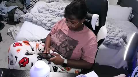 goldenbaby online show from 09-20-25, 01:50