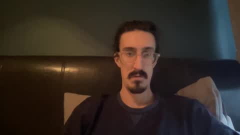 Snapshot of jiggz1986 chatting on 02-16-25, 04:53 Jigz1986 online show from 02-16-25, 04:53