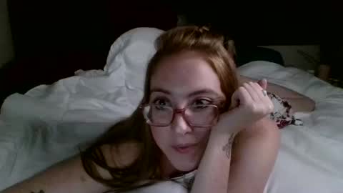Snapshot of jilliangiselle chatting on 09-16-25, 04:57 jilliangiselle online show from 09-16-25, 04:57