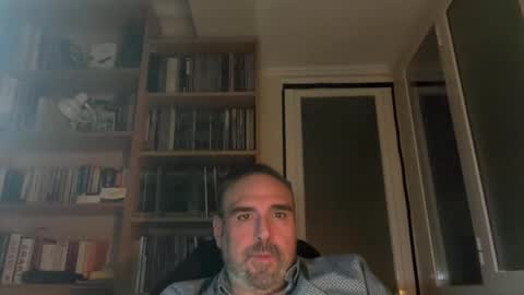 Snapshot of jim_dick chatting on 11-18-25, 10:36 Jim Dick online show from 11-18-25, 10:36