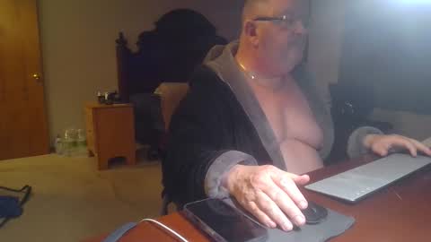 Snapshot of jimbfire18 chatting on 05-08-26, 02:17 jimbfire18 online show from 05-08-26, 02:17