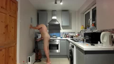 Snapshot of jimmybenido chatting on 10-27-25, 05:39 Jim Redgewell online show from 10-27-25, 05:39