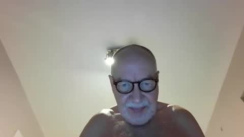 Snapshot of jimmybenido chatting on 11-01-25, 05:37 Jim Redgewell online show from 11-01-25, 05:37