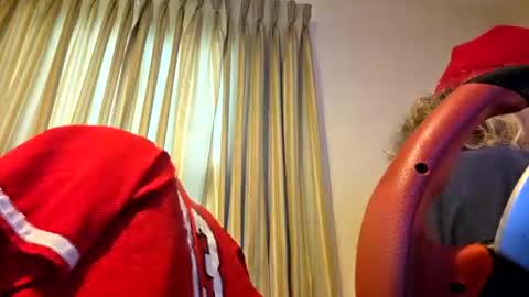 Snapshot of jimmyjje chatting on 06-17-26, 09:38 jimmyjje online show from 06-17-26, 09:38