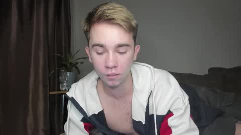 Snapshot of jimyti_bad_boy chatting on 10-25-25, 01:02 jimyti_bad_boy online show from 10-25-25, 01:02